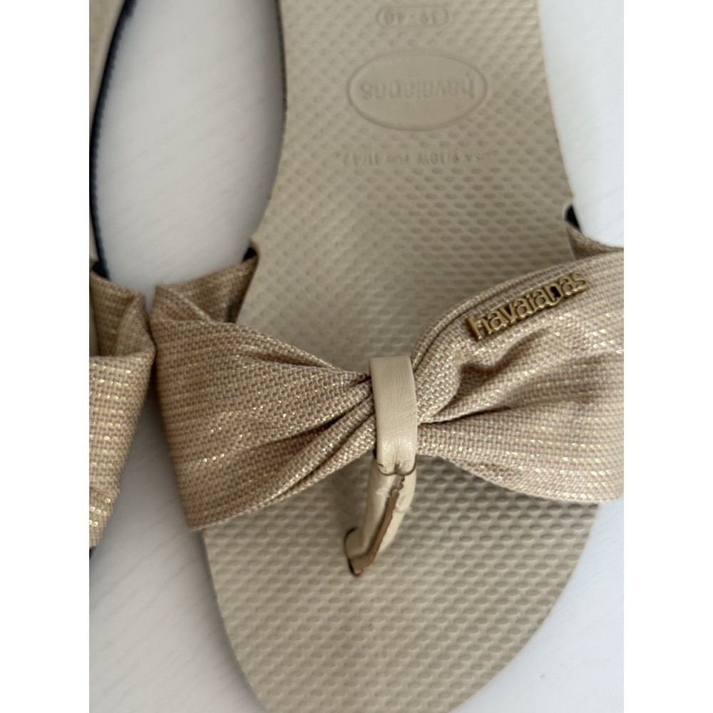 Havaianas You St. Tropez Shine Gold Denim Bow Flip Flop Thong Sandals Beach 9 10 - Picture 2 of 5
